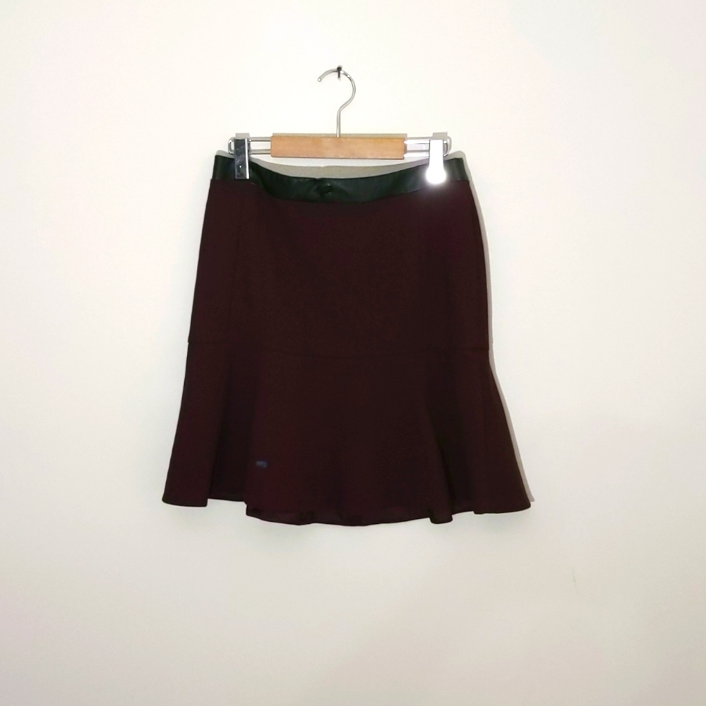 Mexx| Vintage Burgundy Pleated Back Zippered Mini Skirt With Faux Leather Waist